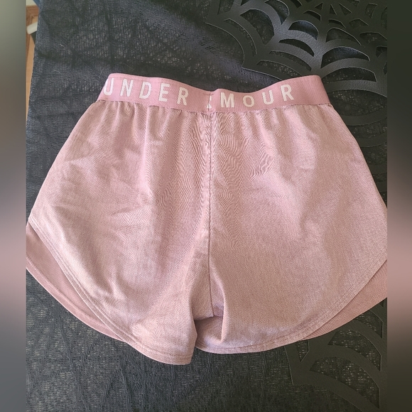 Pink running shorts - Picture 3 of 3